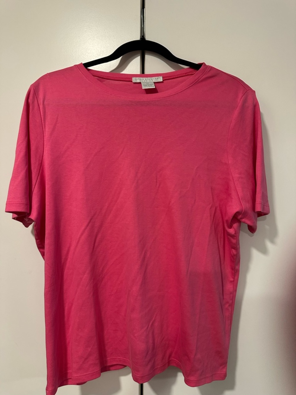 Sarah Spencer Men's Short Sleeve Crew Tee  Pink
